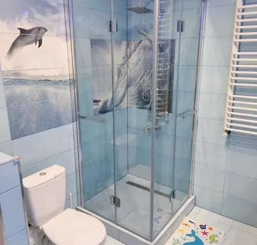 Apartment W Stegnie Nad Morzem Na 10 Osob. Sauna. Duzy Salon. Kominek. Stegna (Pomerania)