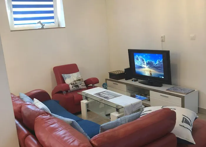 W Stegnie Nad Morzem Na 10 Osob. Sauna. Duzy Salon. Kominek. Apartment