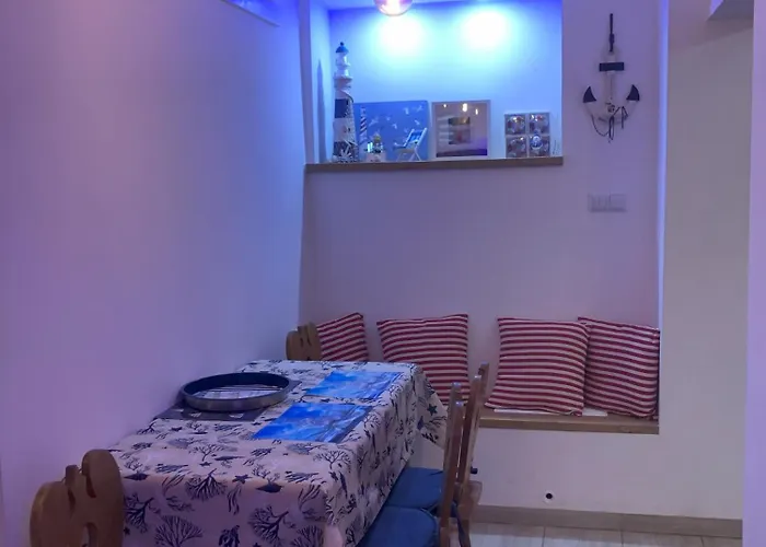 W Stegnie Nad Morzem Na 10 Osob. Sauna. Duzy Salon. Kominek. Apartment