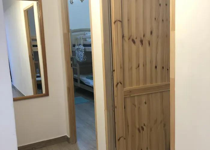 W Stegnie Nad Morzem Na 10 Osob. Sauna. Duzy Salon. Kominek. Apartment *