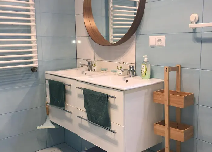 Apartment W Stegnie Nad Morzem Na 10 Osob. Sauna. Duzy Salon. Kominek. Stegna (Pomerania)